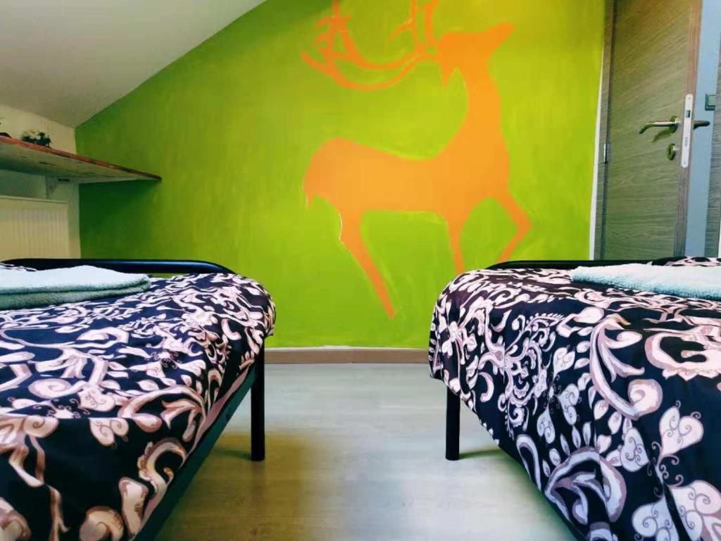 Cozy Rooms With Share The Bathroom And Kitchen Брюссель Экстерьер фото